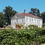 Le Manoir Jean Hotel 3*