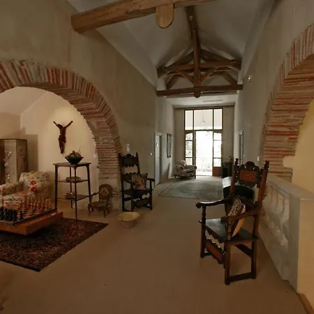 Le Manoir Jean Отель