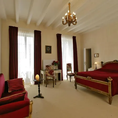 Le Manoir Jean Hotel 3*