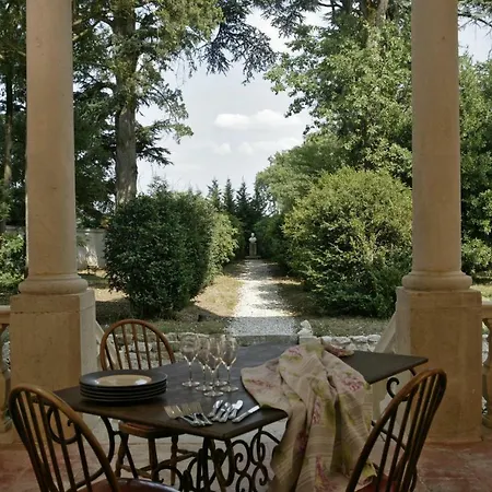 Le Manoir Jean Отель