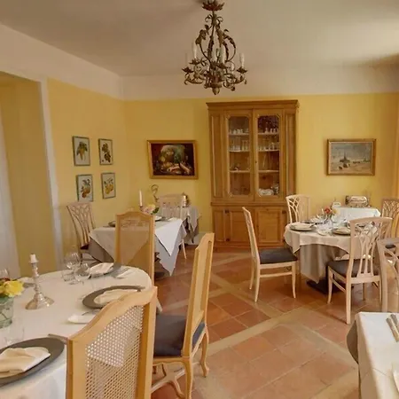 Hotel Le Manoir Jean 3*